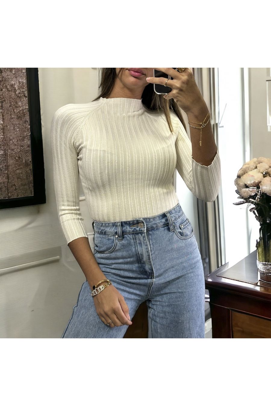 Zeer rekbare beige rib gebreide top met 3/4 mouwen - 2
