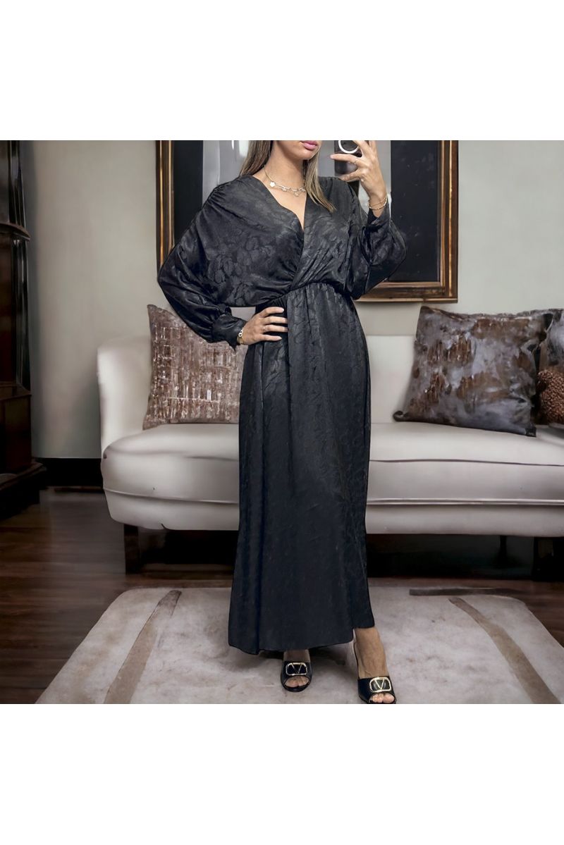 Long black wrap dress in shiny material with pattern - 2