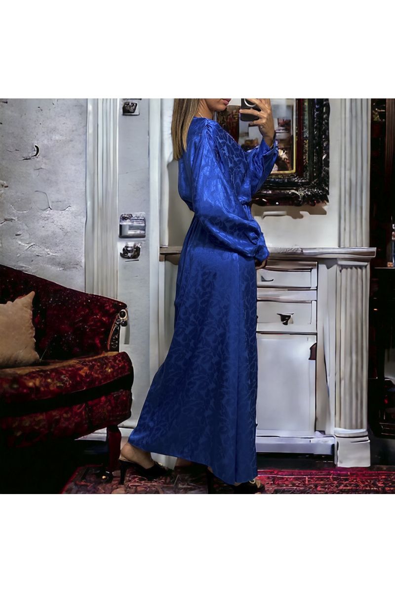 Long royal wrap dress in shiny material with pattern - 1