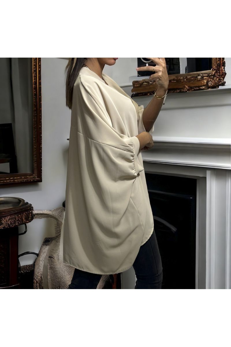 Tunique over size beige avec collier - 1 Tunique over size beige avec collier - 1
