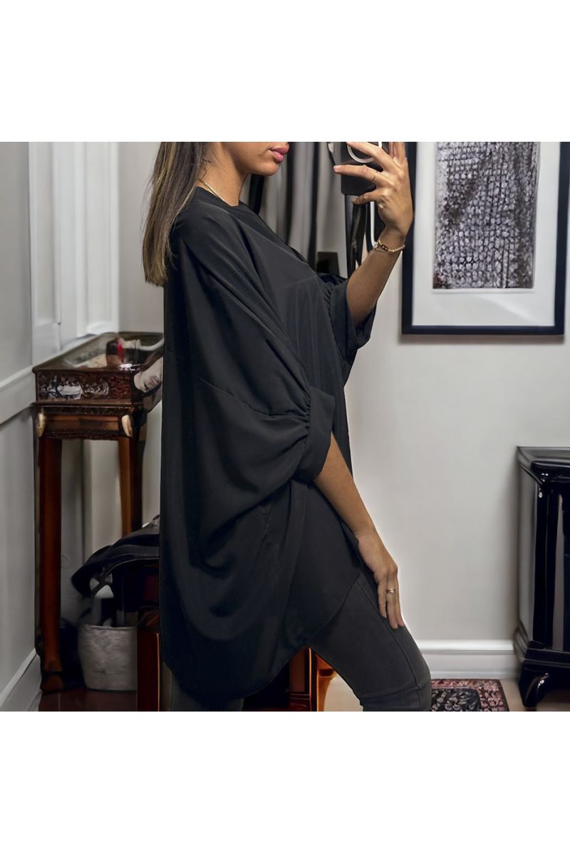 Tunique over size noir avec collier - 1 Tunique over size noir avec collier - 1