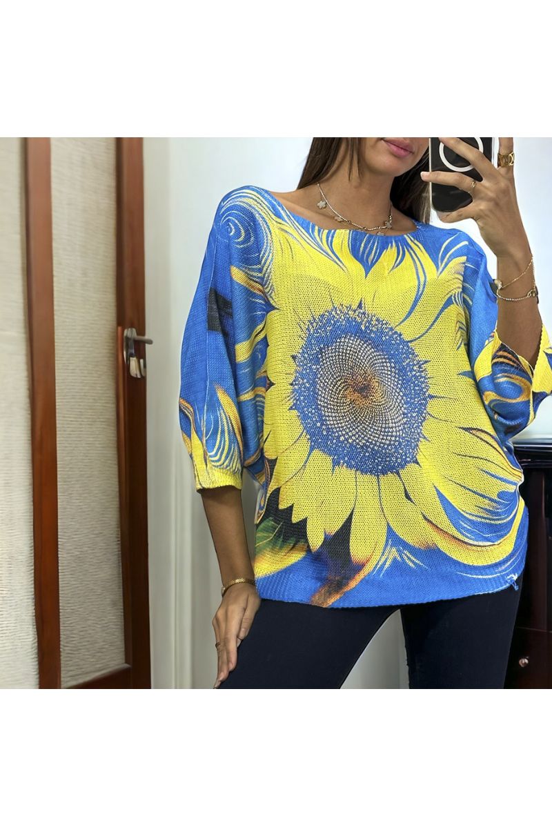 Oversized blue and yellow batwing top with pretty flower pattern - 2