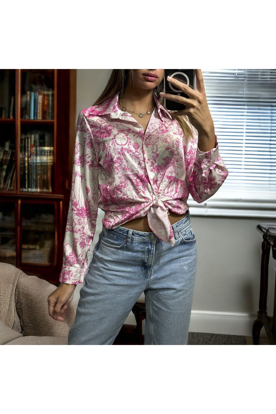 Pink and white shirt with a printed pattern - 2