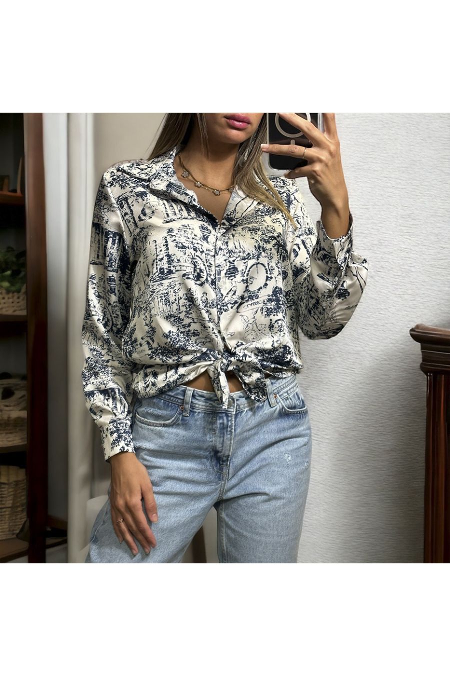 Navy and white shirt with a printed pattern - 1