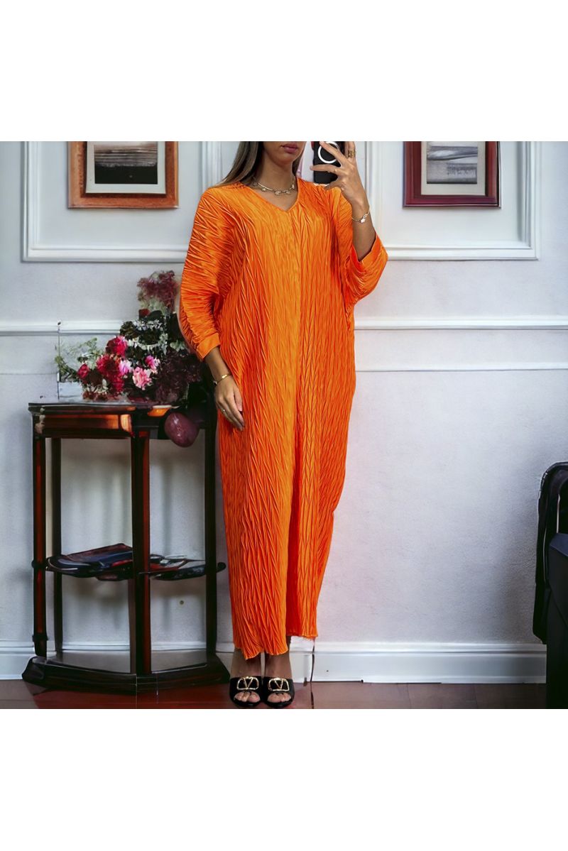 Long orange v-neck dress with pattern - 3