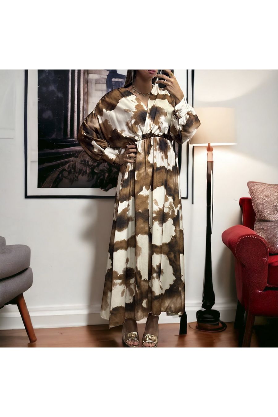 Long brown satin dress with pretty pastel pattern - 2