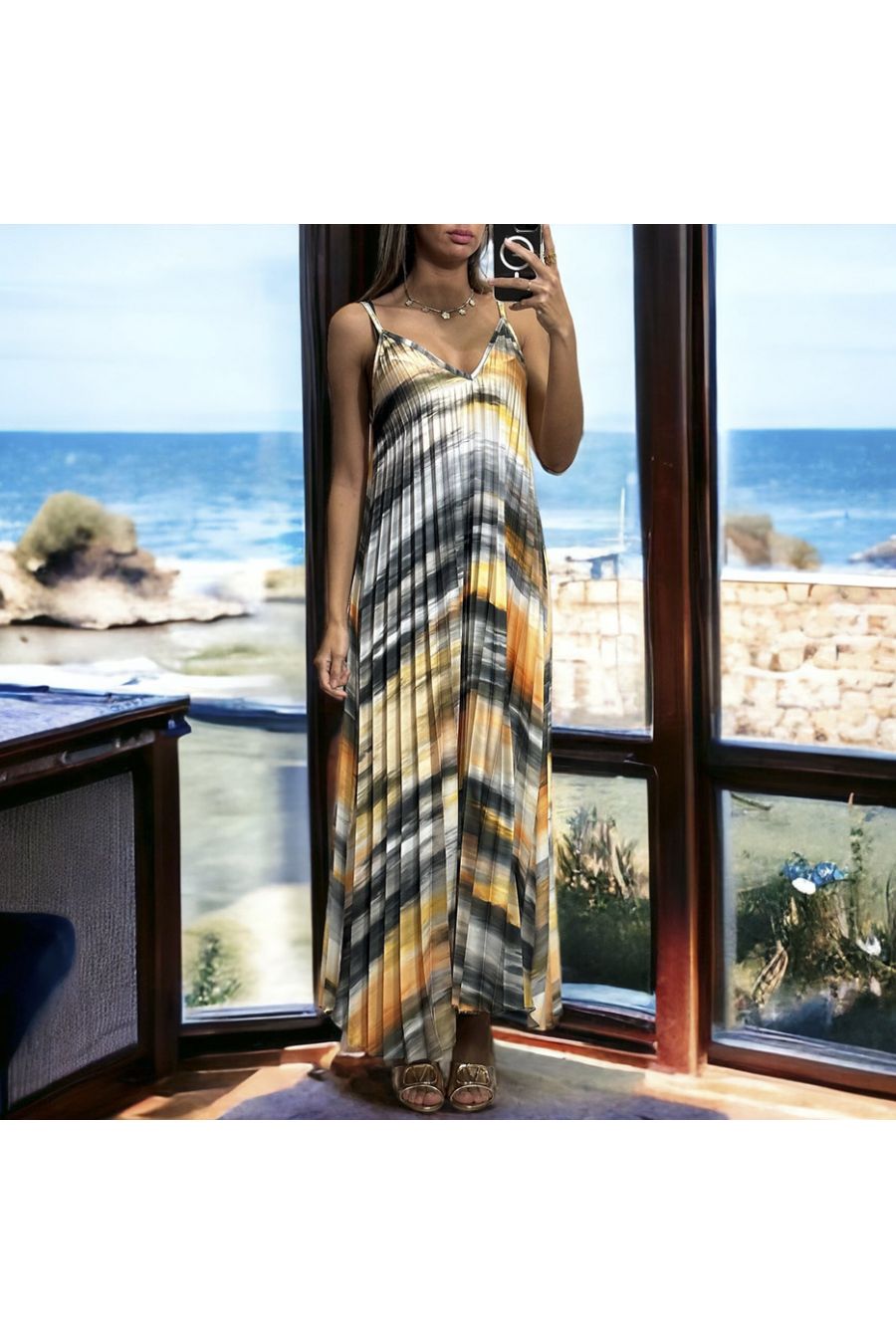 long pleated dress with sublime printed pattern - 1
