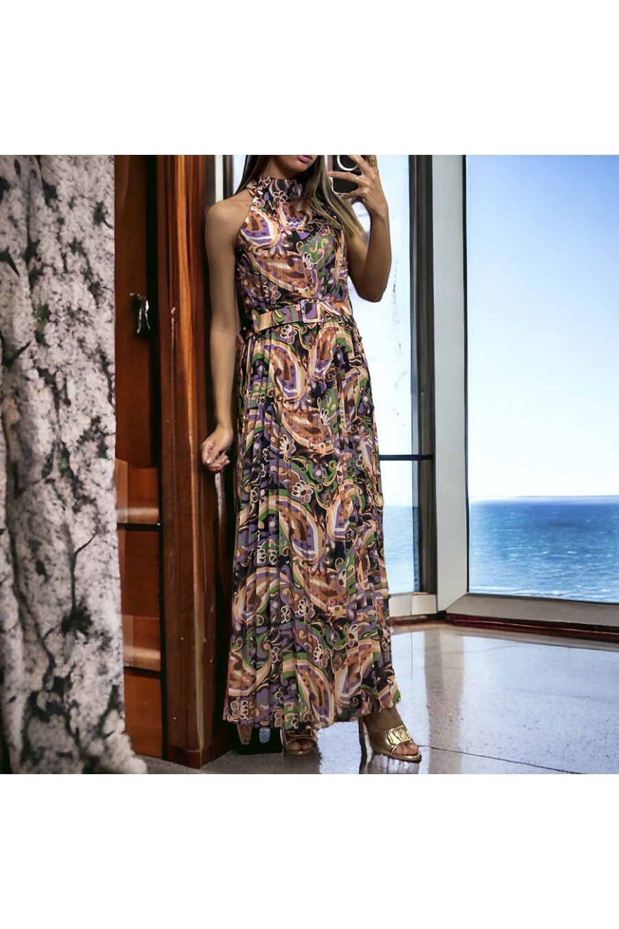 Long black pleated dress with sublime printed pattern belt - 4