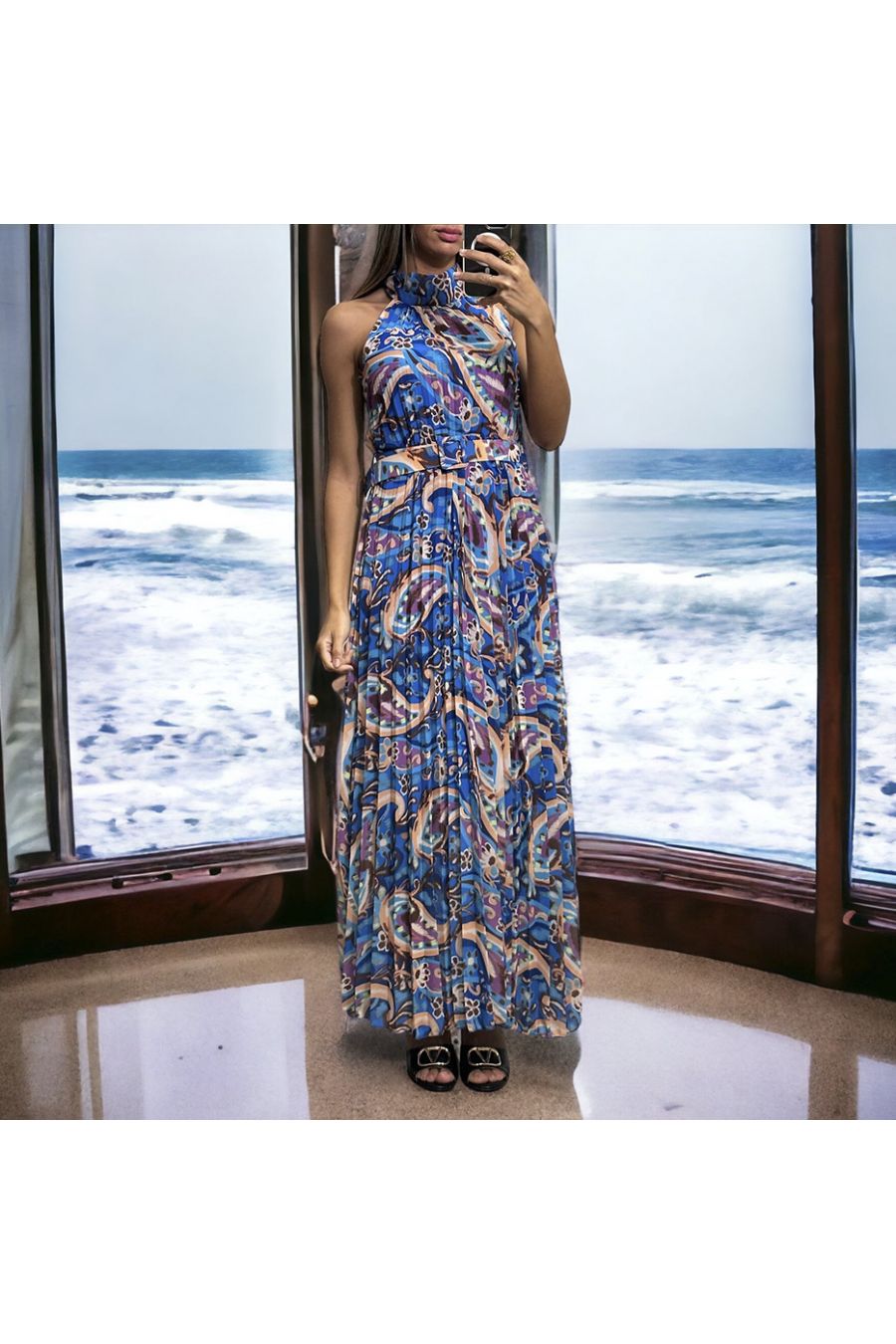 Longue robe plissé bleu avec ceinture sublime motif imprimé - 1