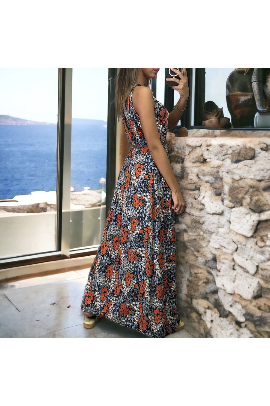 Robe longue marine et rouge à motif fleuris à col rond  - 3