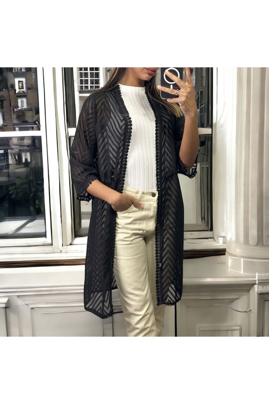 Kimono en voile brodé noir ajustable à la taille - 2