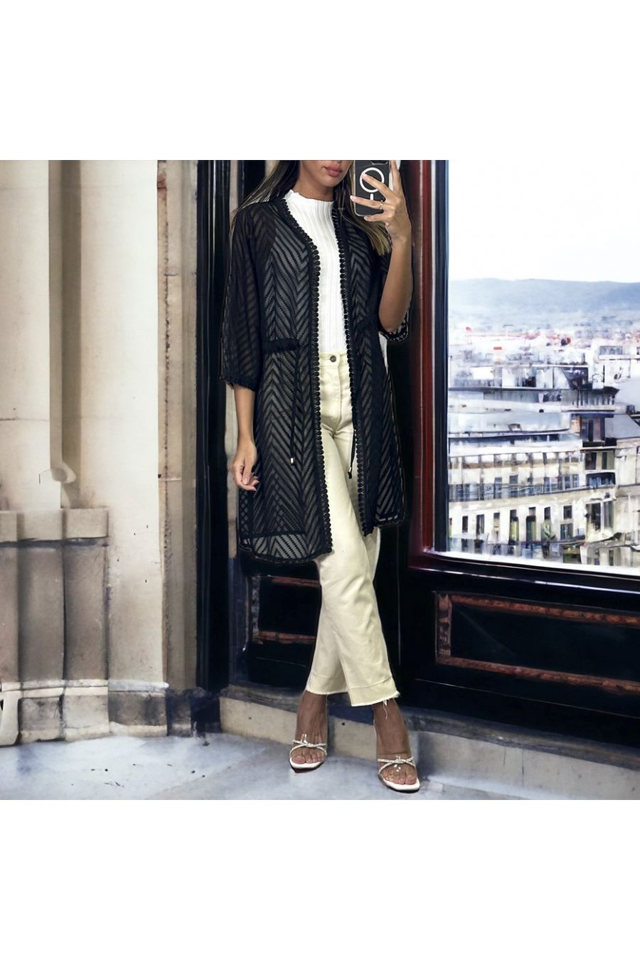 Kimono en voile brodé noir ajustable à la taille - 4