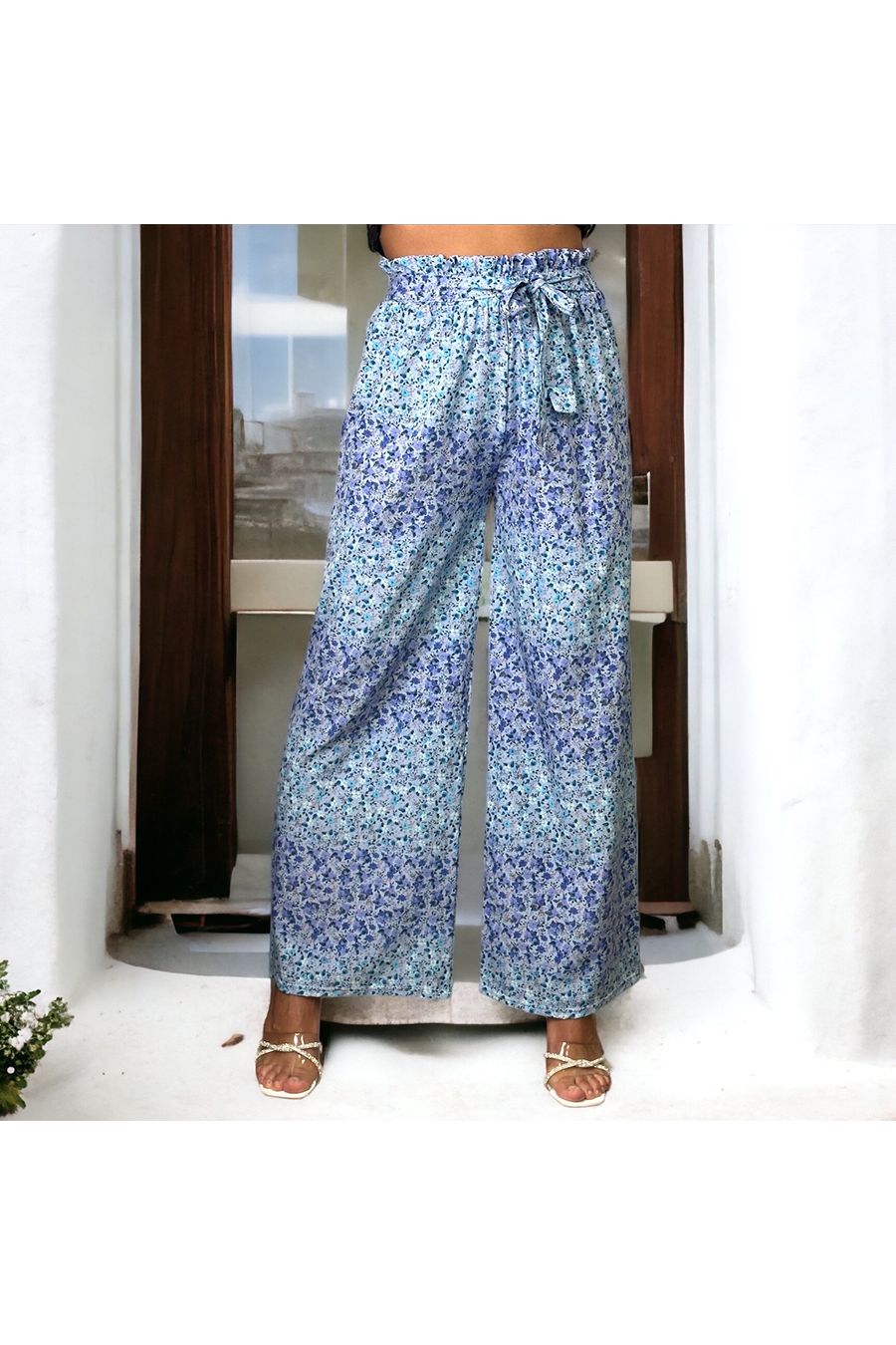 Blue palazzo pants with floral pattern - 2