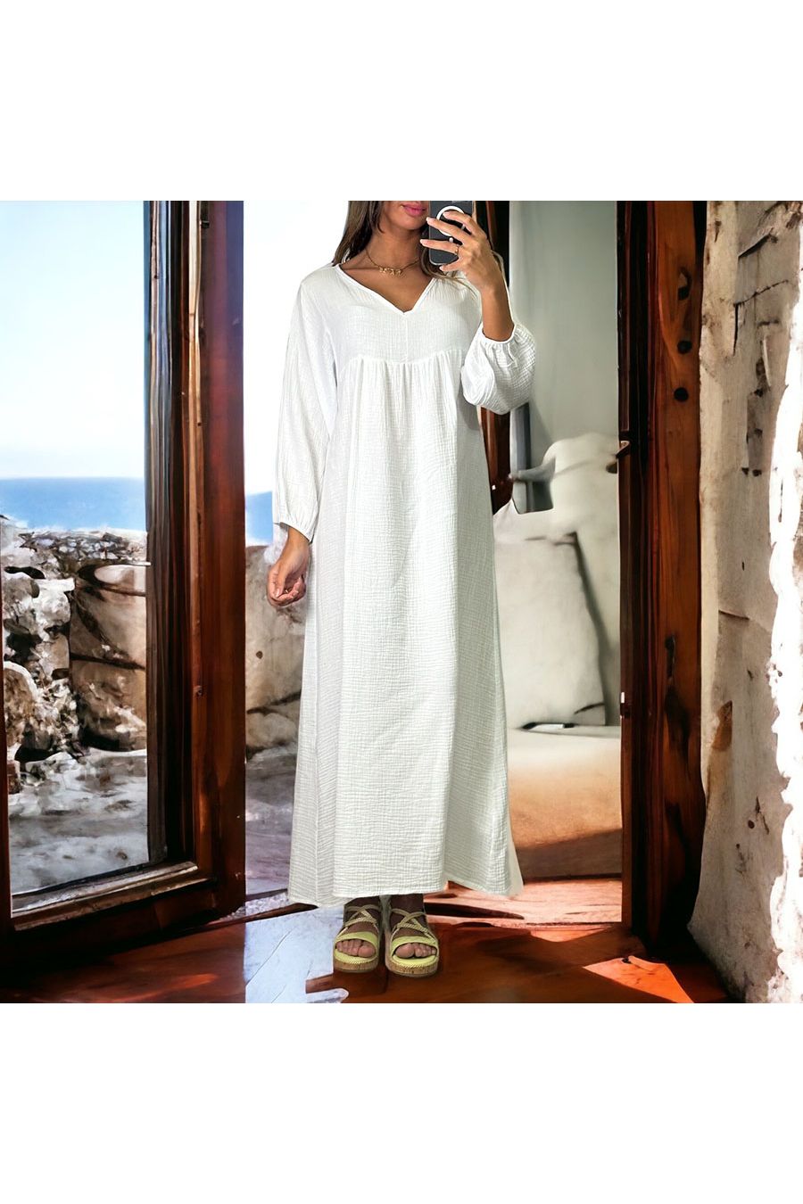 Longue robe blanche  - 1