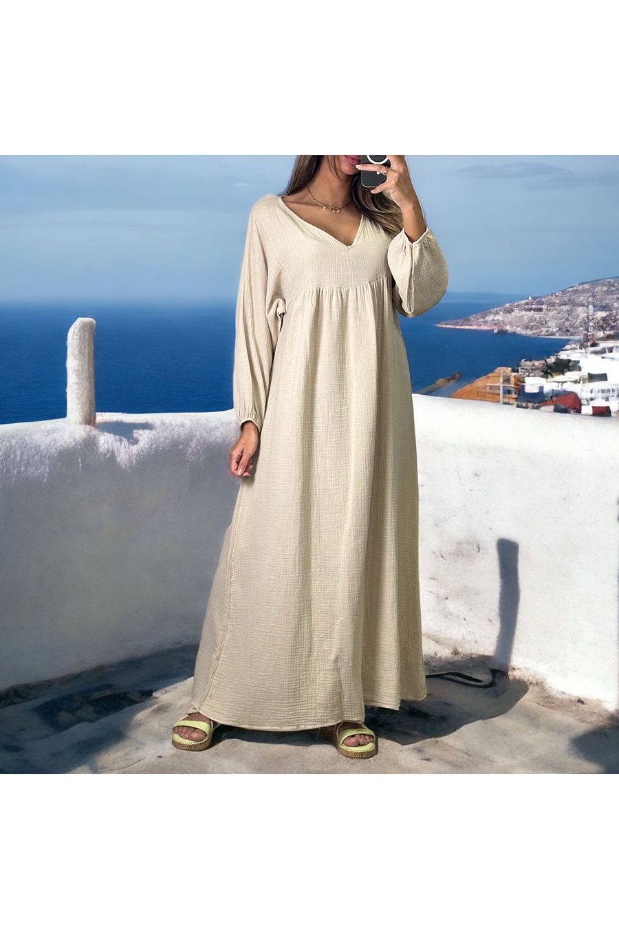 Longue robe beige - 1