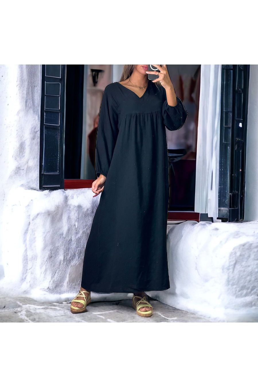 Long black dress - 1