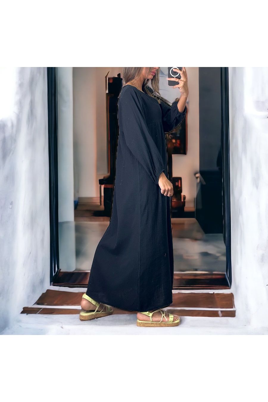 Long black dress - 3