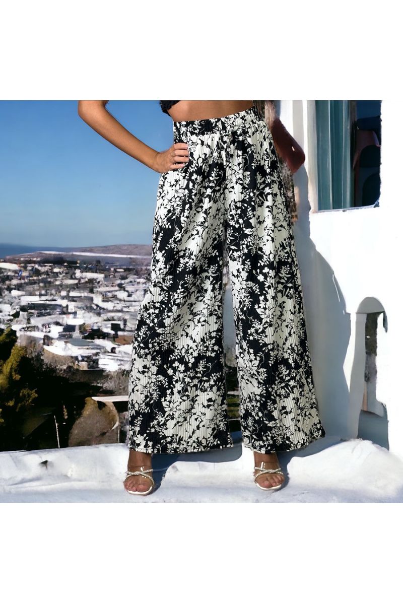 Black pleated palazzo pants