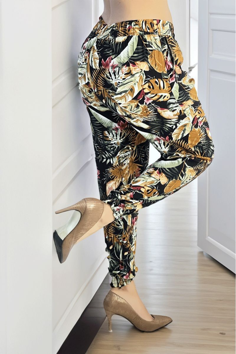Fluid black pants with multicolored tropical pattern - 3