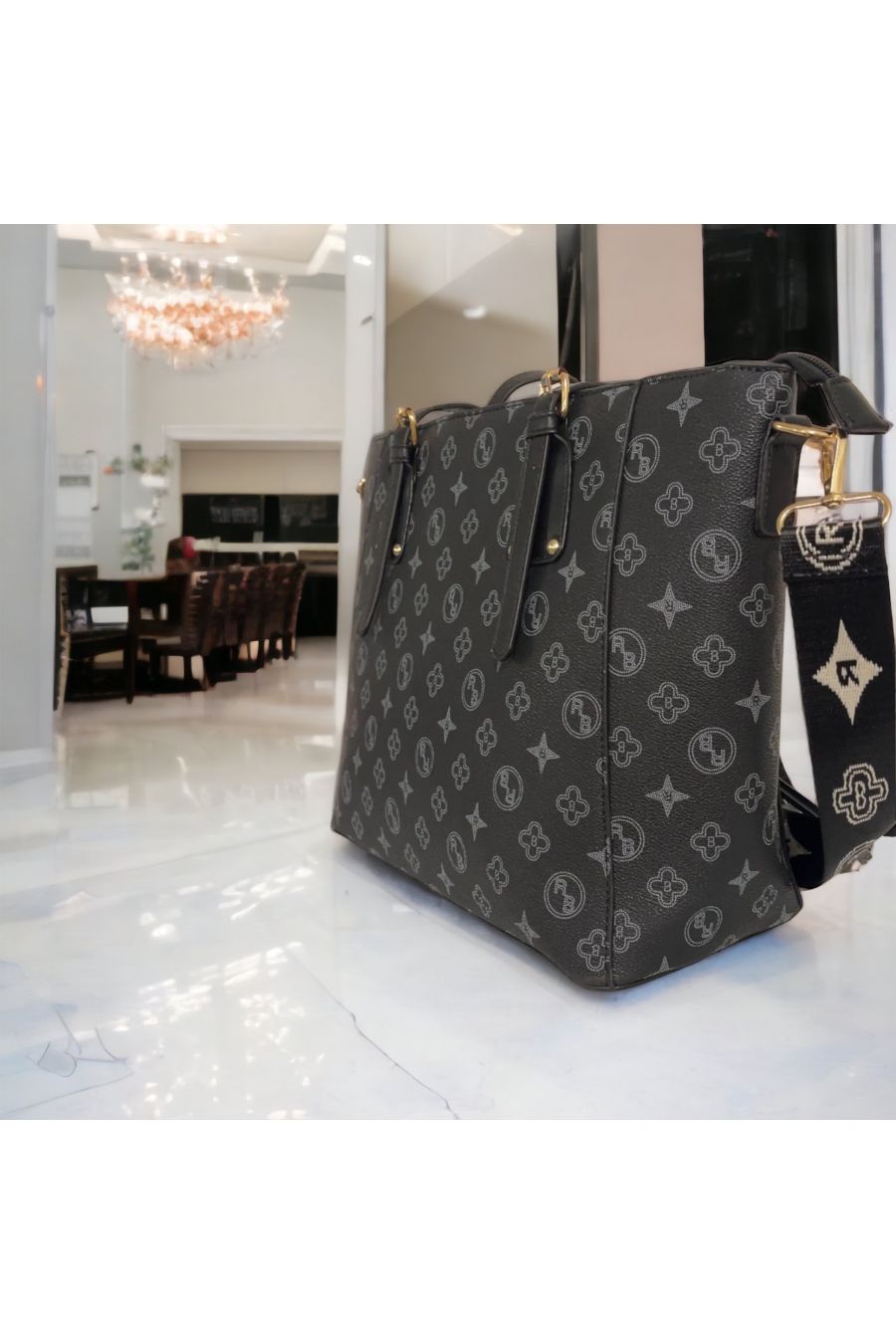 Patterned black handbag - 1