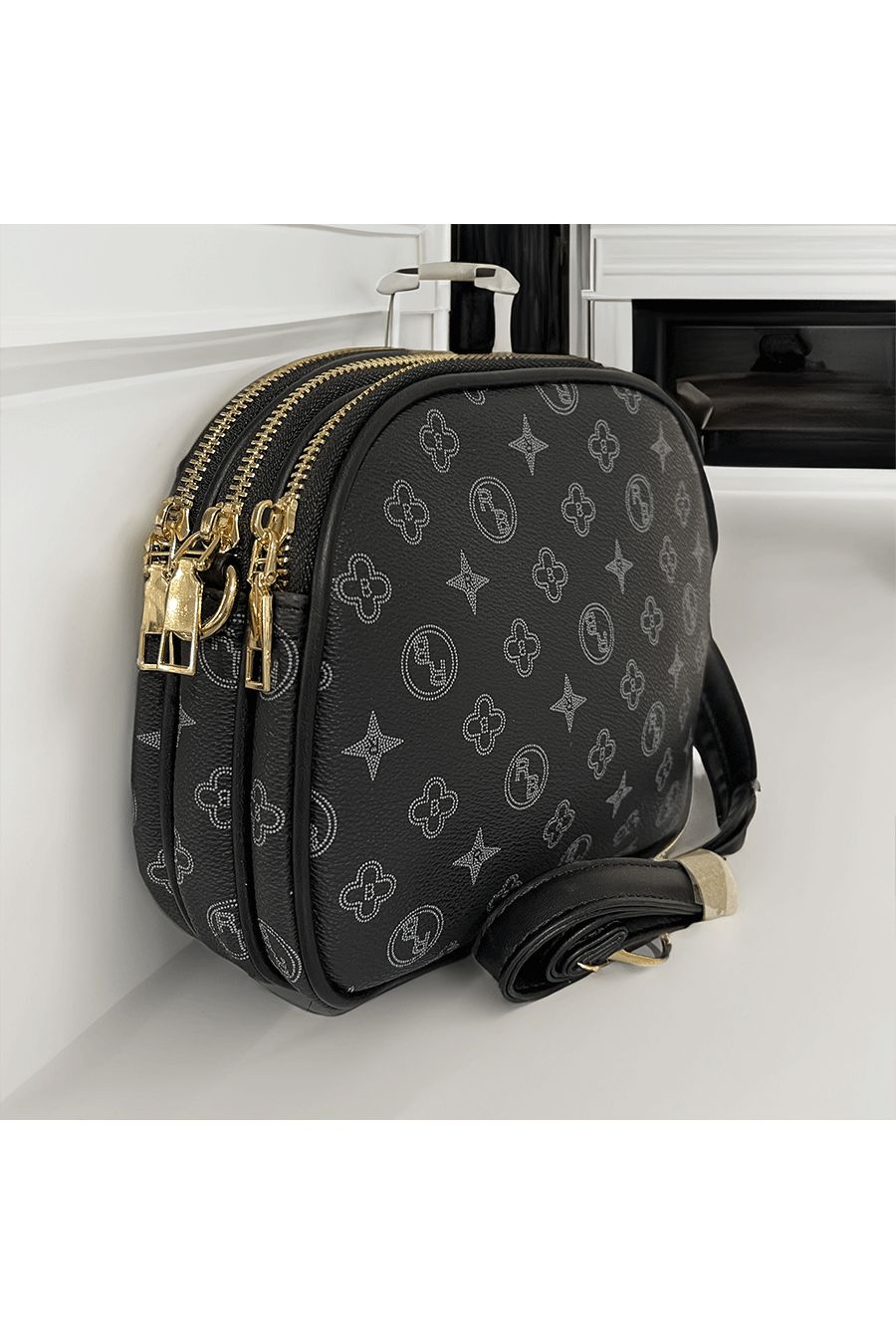 Black handbag with 3 closures - 1