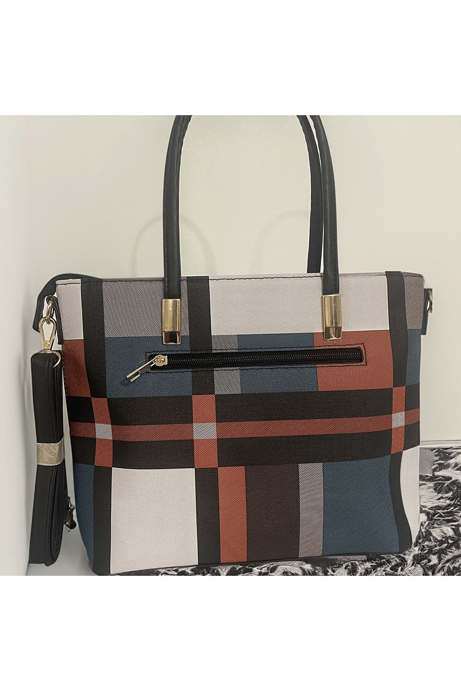 Checkered orange handbag - 2