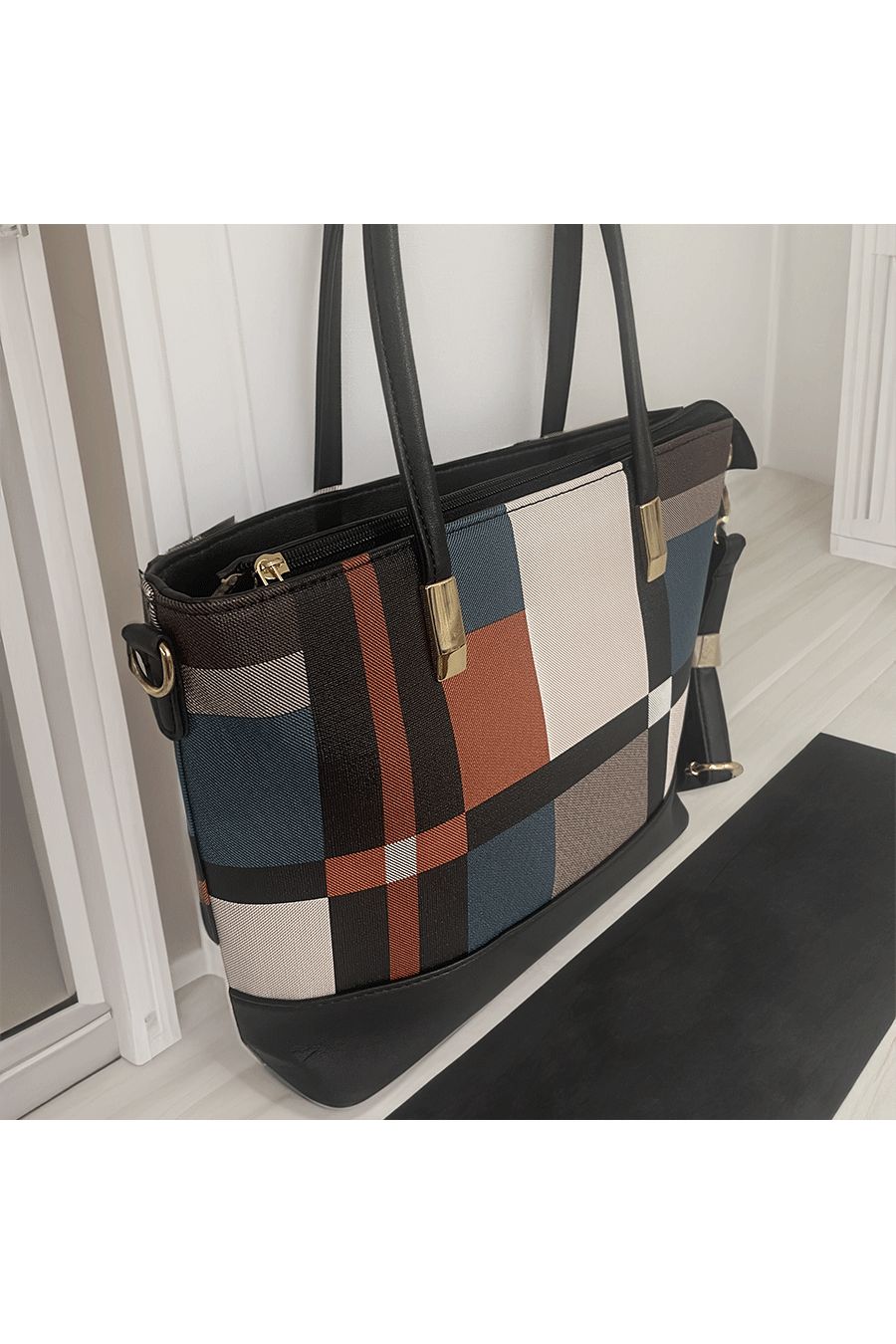 Checkered orange handbag - 3