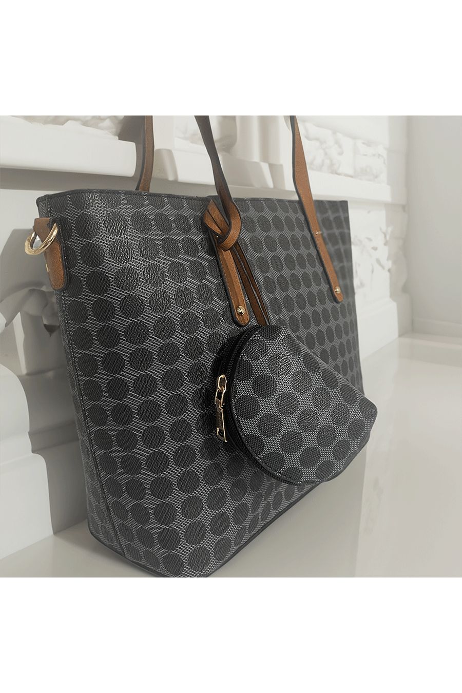 Patterned black handbag - 1