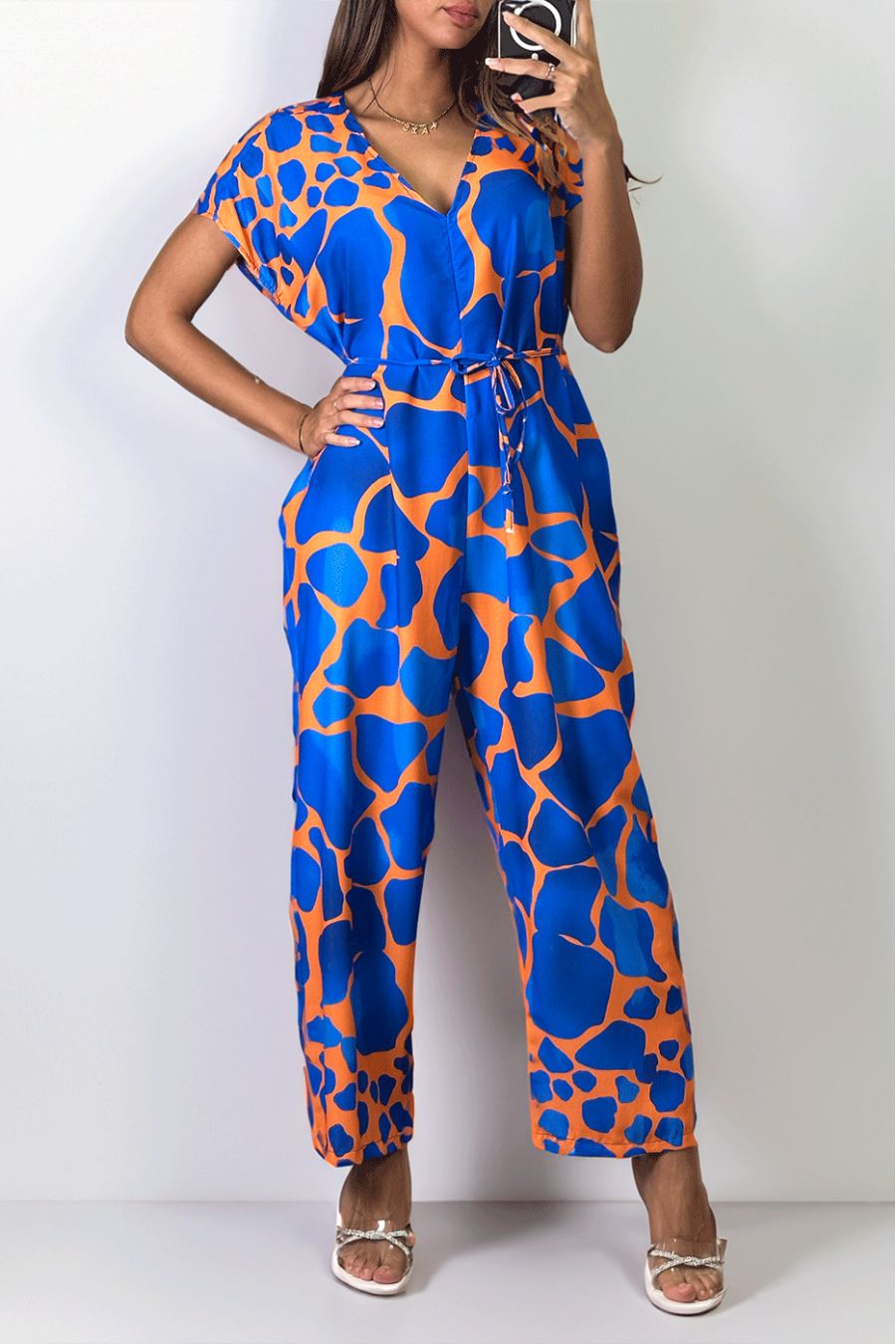 Oversize v-neck royal print jumpsuit. - 2