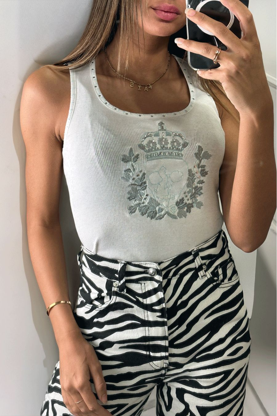 Chique witte tanktop bedrukt met strass steentjes - 1