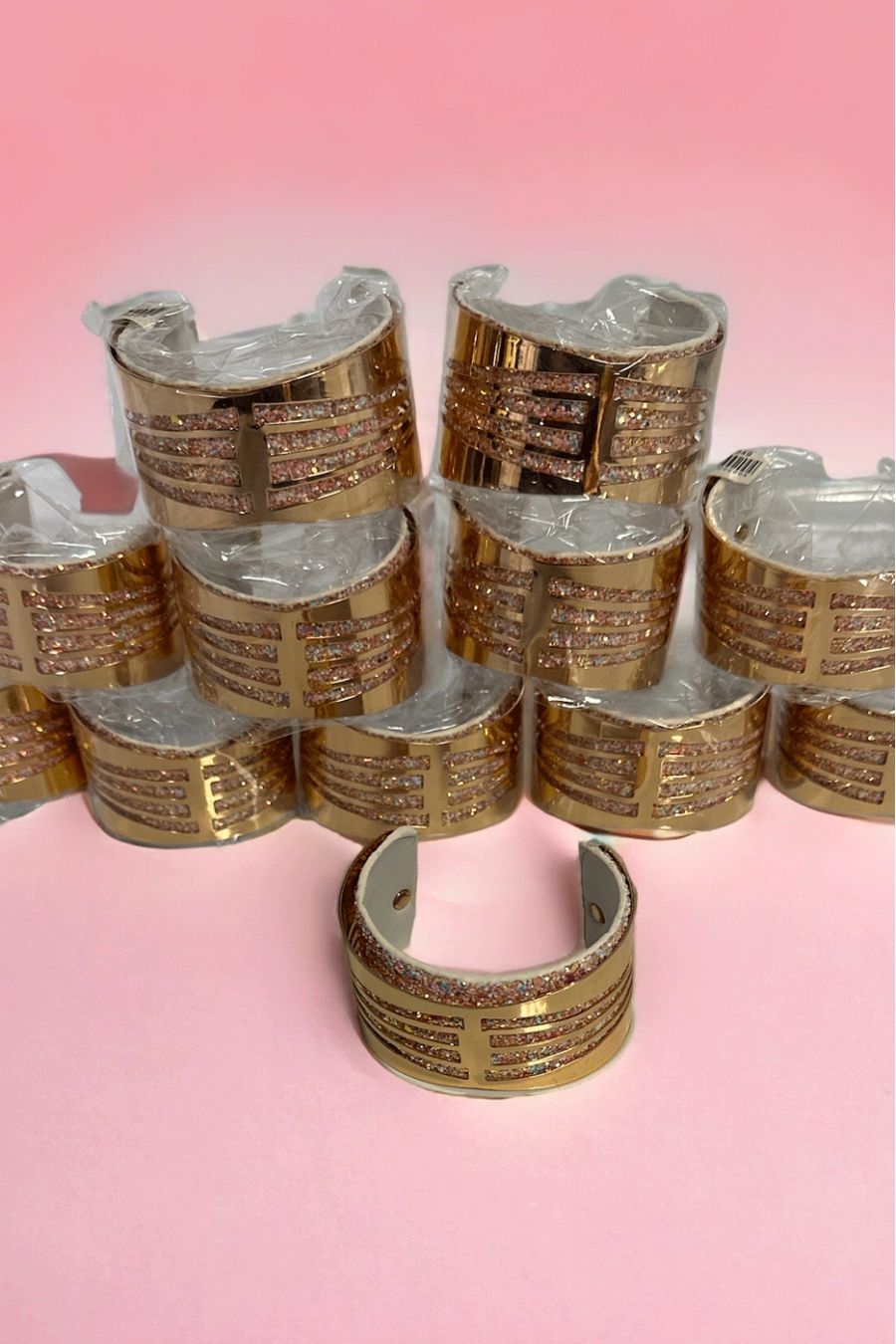 Lot de 12 bracelets doré et blanc - 1
