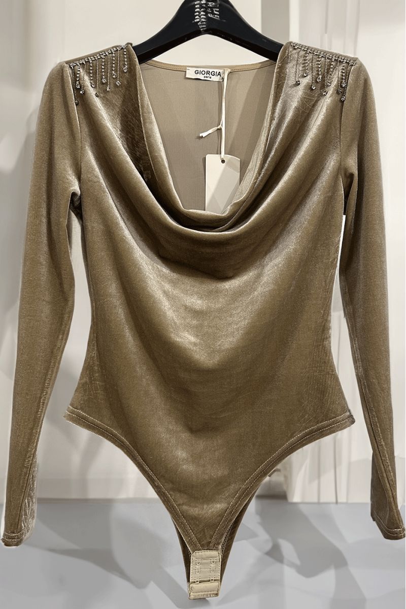 Elegant taupe bodysuit with a dropped collar and rhinestone accessory on the shoulders: Comfort and glamor combined - 4