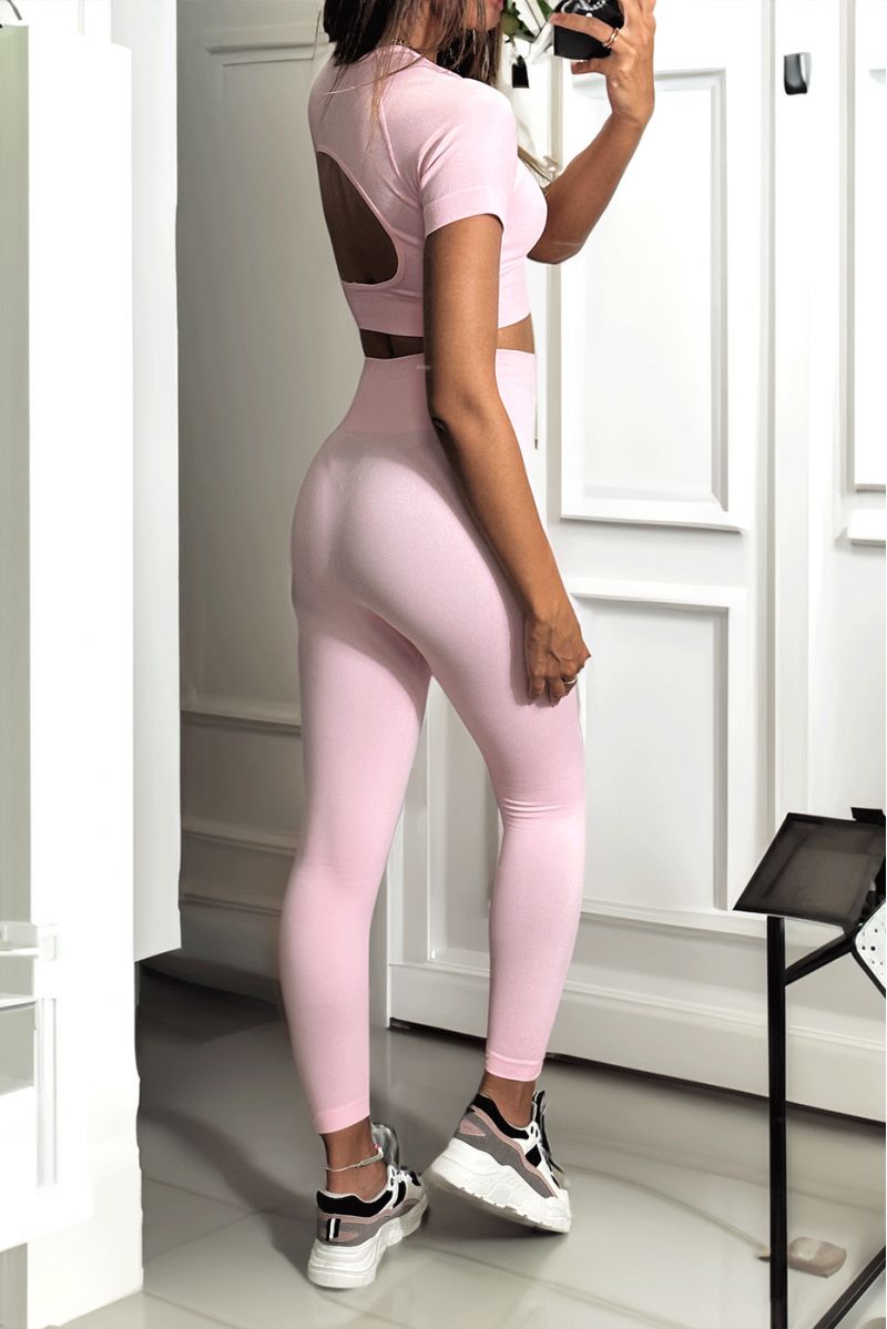 Pink sports top and leggings set in uncomfortable material - 1