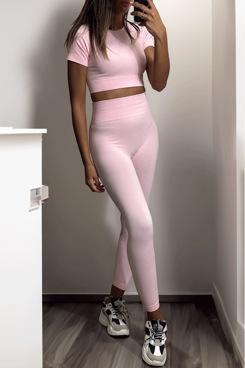 Pink sports top and leggings set in uncomfortable material - 2