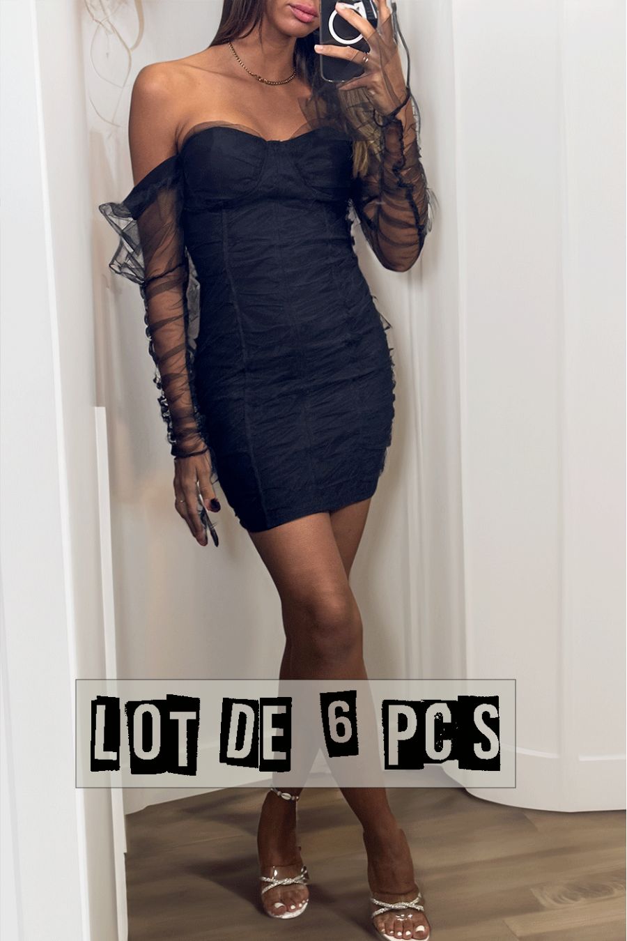 Lot de 6 Robes noire courte en stretch avec décolleté, bonnet et manches en tulle froncé : Une fusion parfaite de glamour et de 