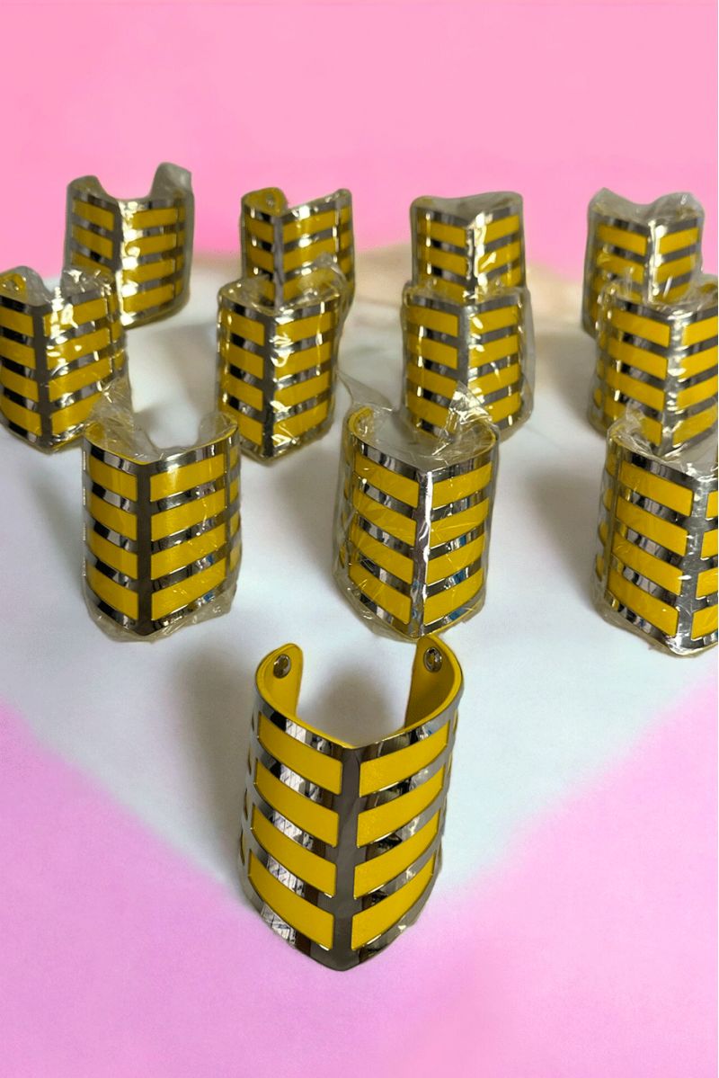 Set of 12 yellow and silver bracelets - 1