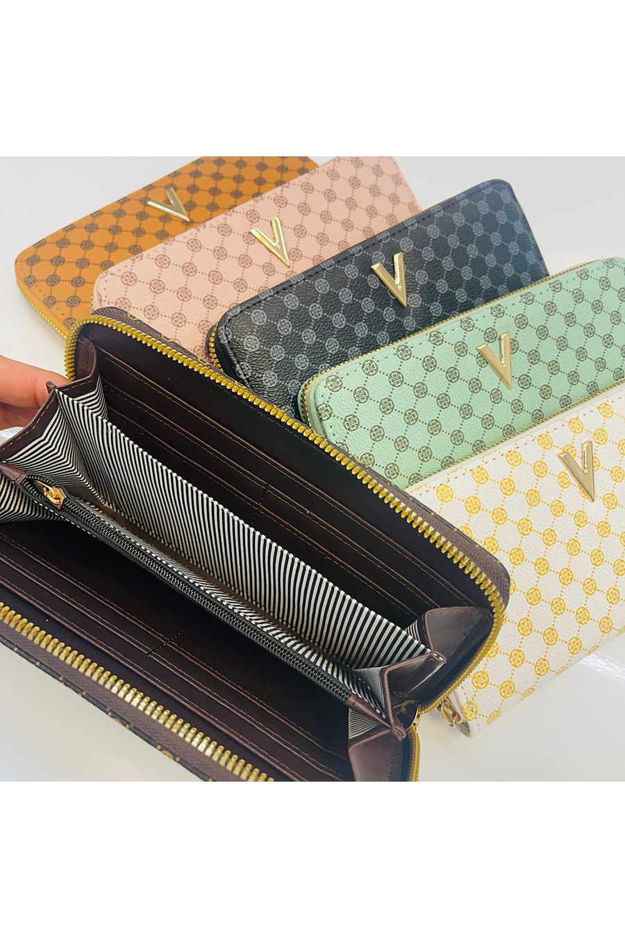 Wallet V with yellow pattern - 2