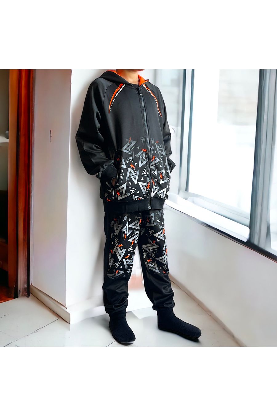 Ensemble enfant en noir et orange avec motif - 2