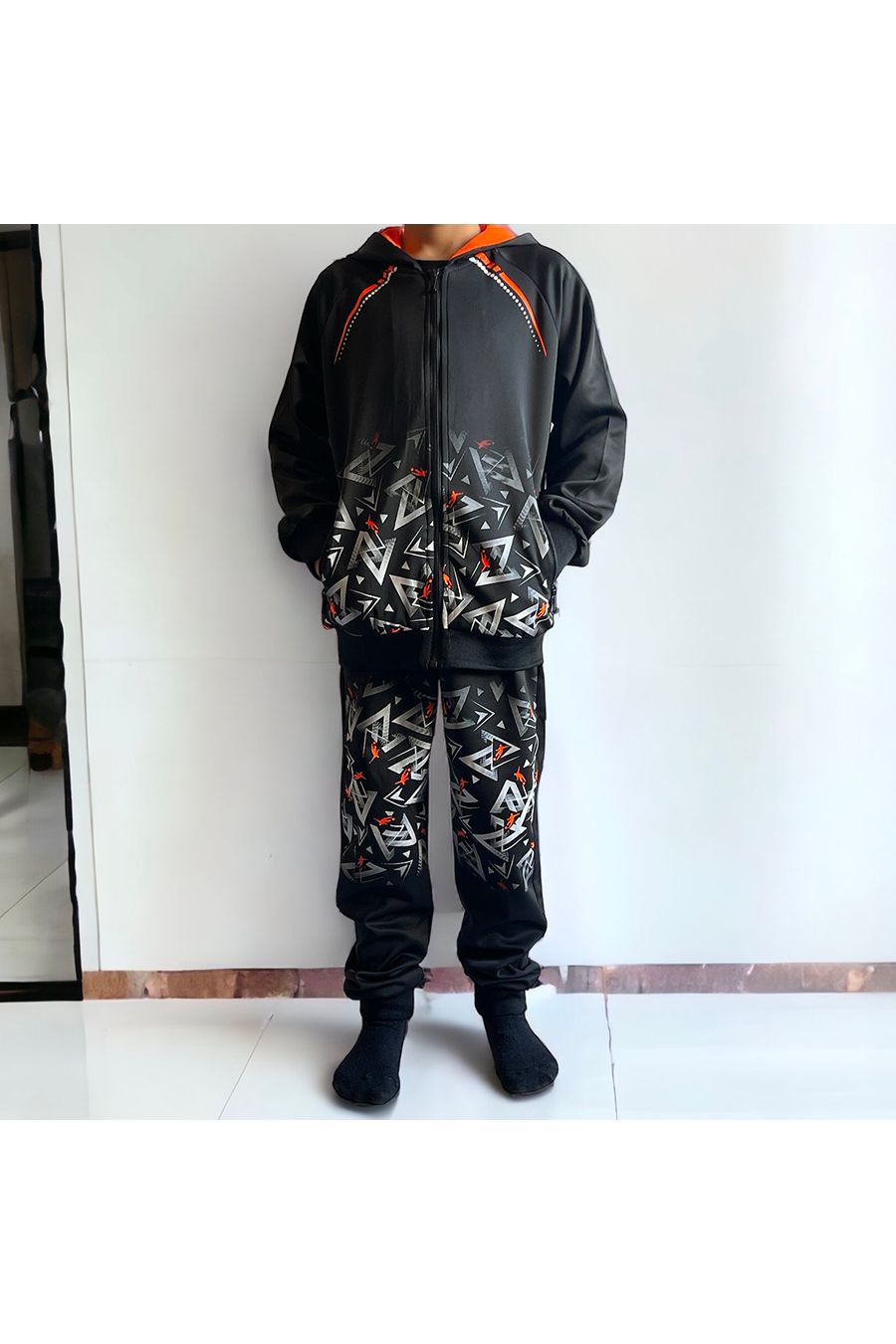 Ensemble enfant en noir et orange avec motif - 4