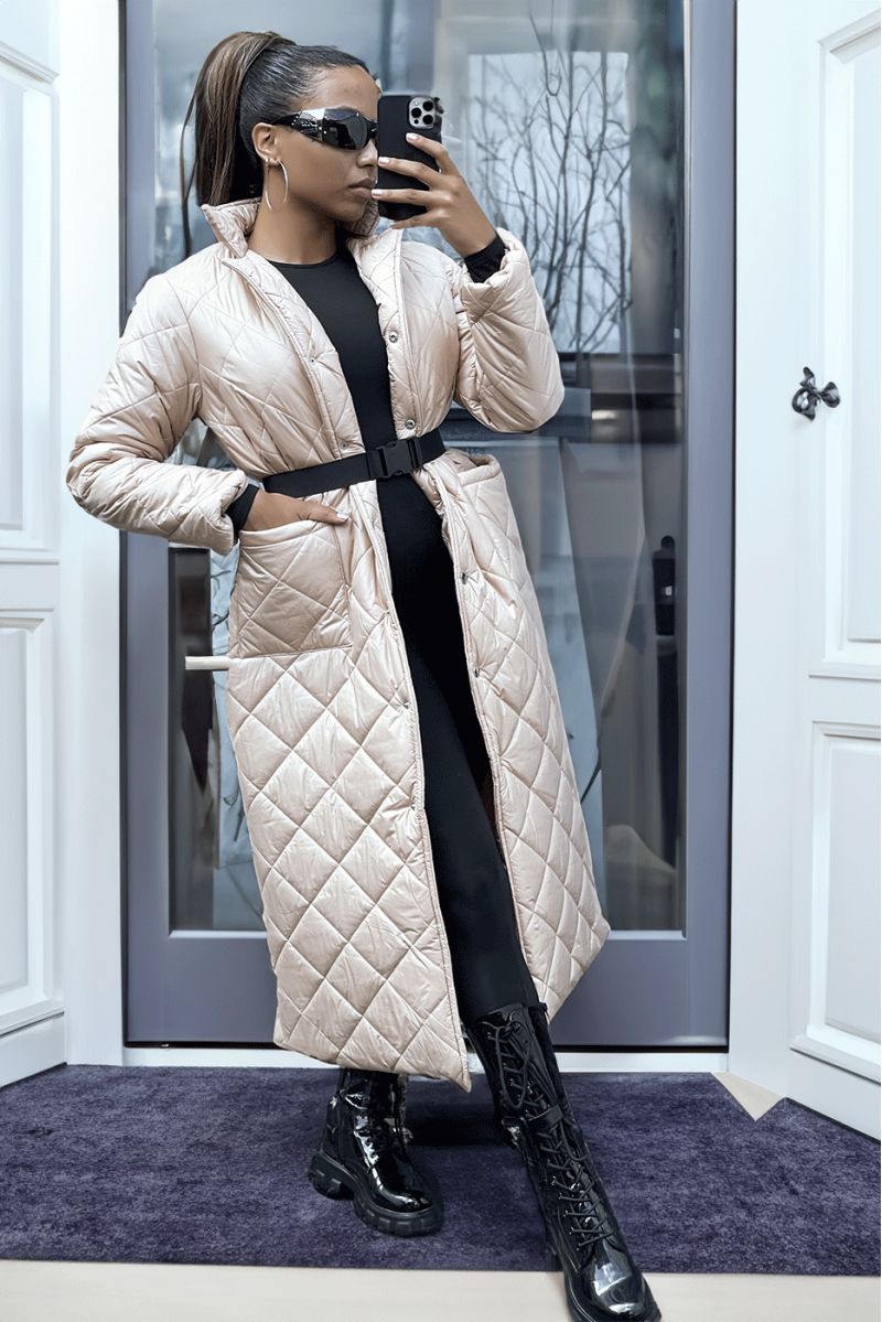 Long quilted down jacket in beige - 4
