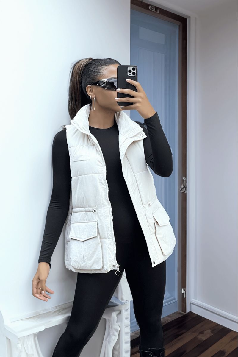 Beige sleeveless puffer jacket with high collar, pretty golden buttons and big sleeves - 4