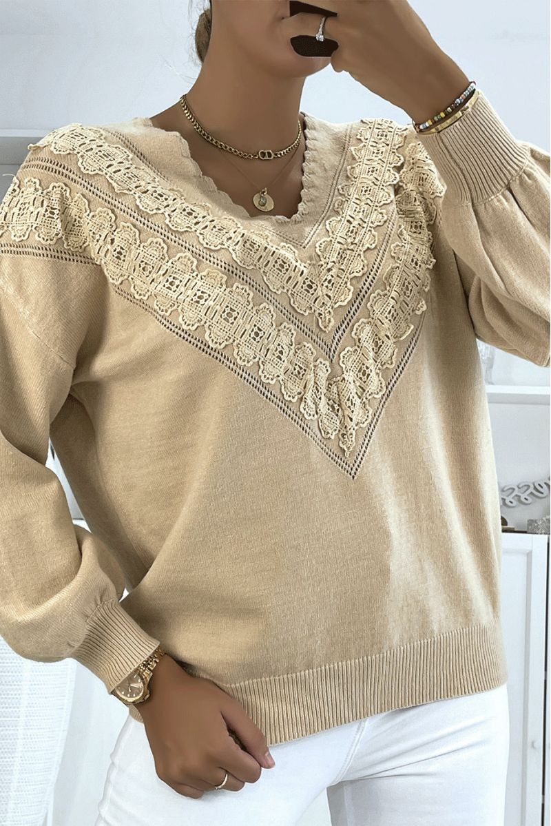 Women's beige V-neck sweater with lace pattern - 3