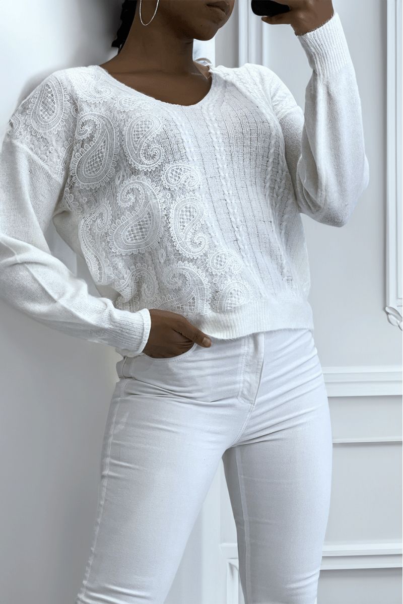 White V-neck sweater with white lace pattern - 4