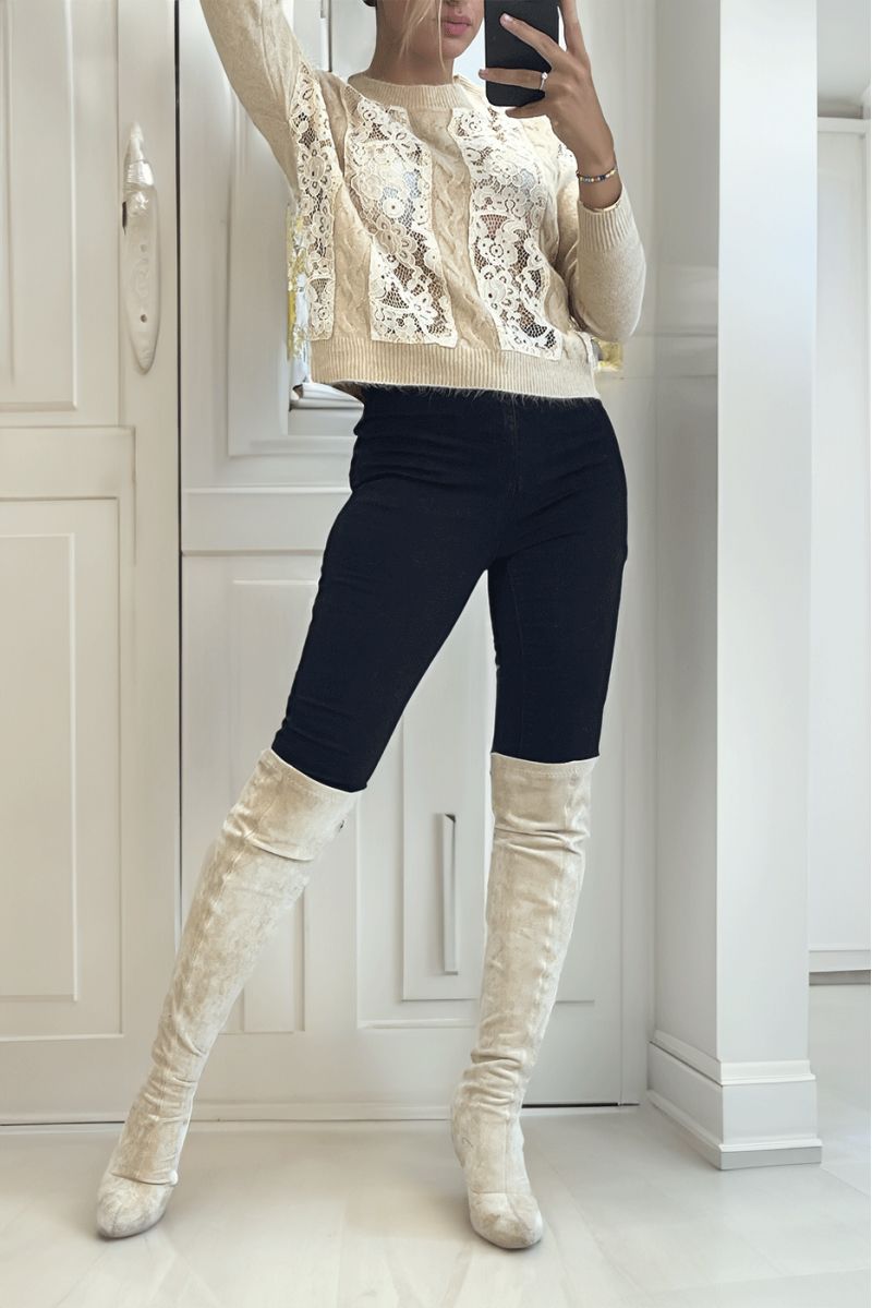 Camel sweater with lace insert and basic fit - 2
