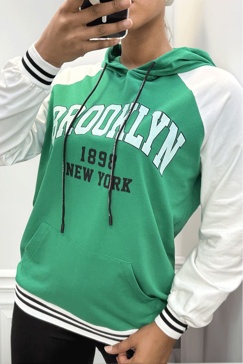 White and green hoodie with BROOKLYN writing - 3