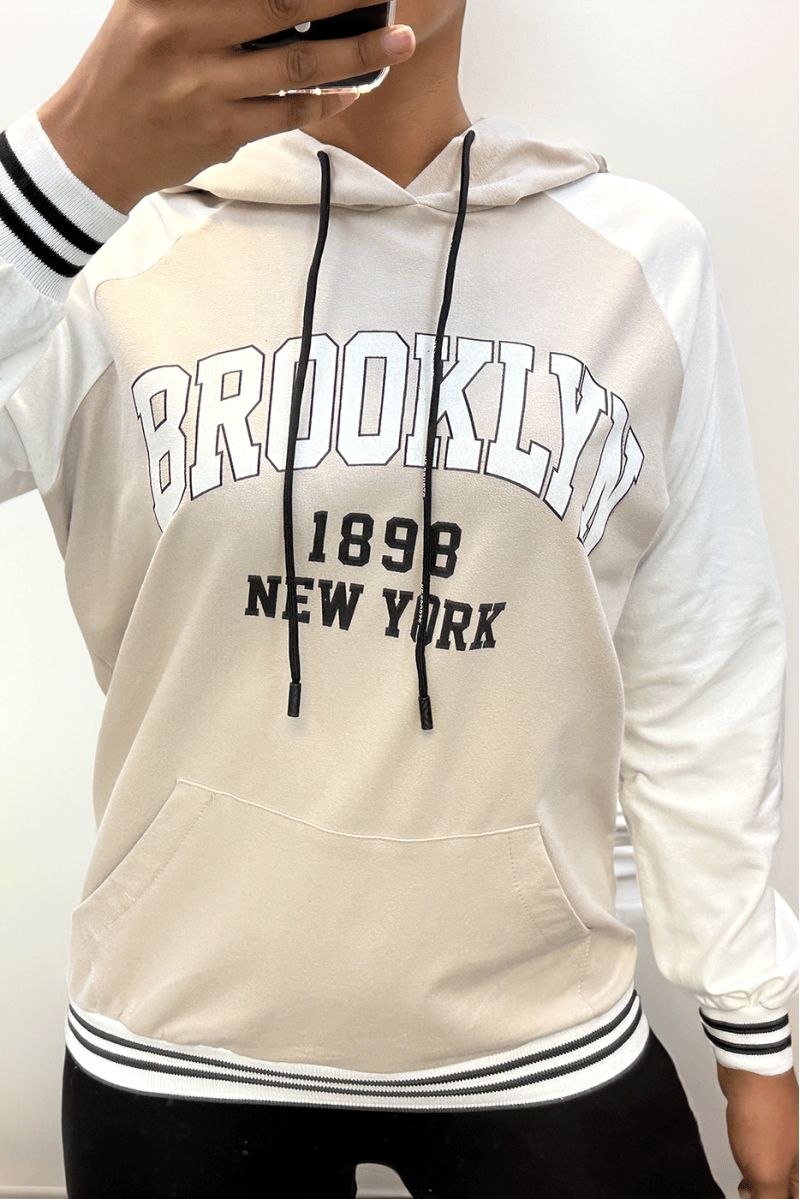 Witte en beige hoodie met BROOKLYN-opschrift - 1