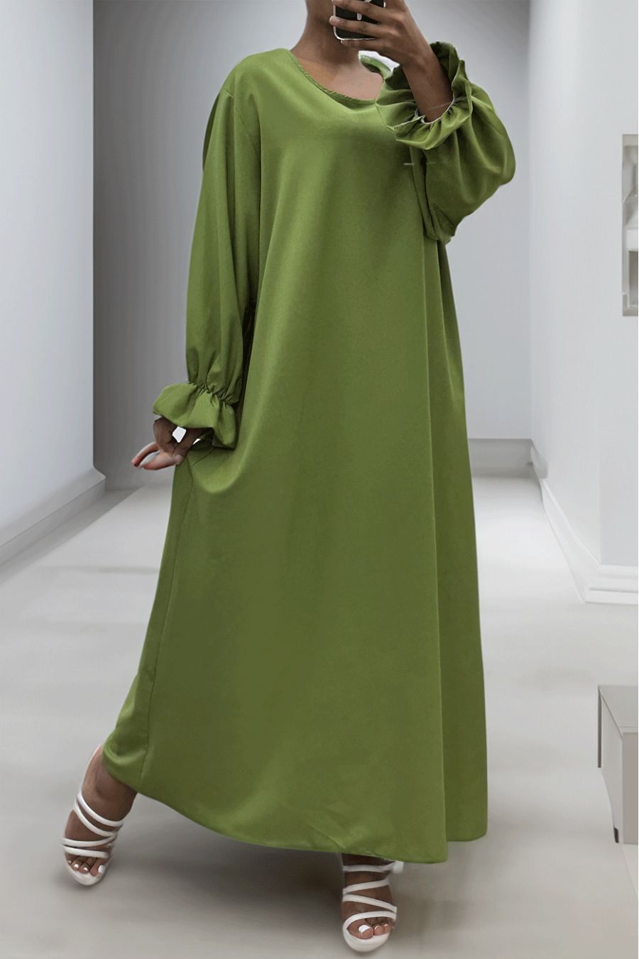 Lange limoengroene abaya geplooid bij de mouwen - 4