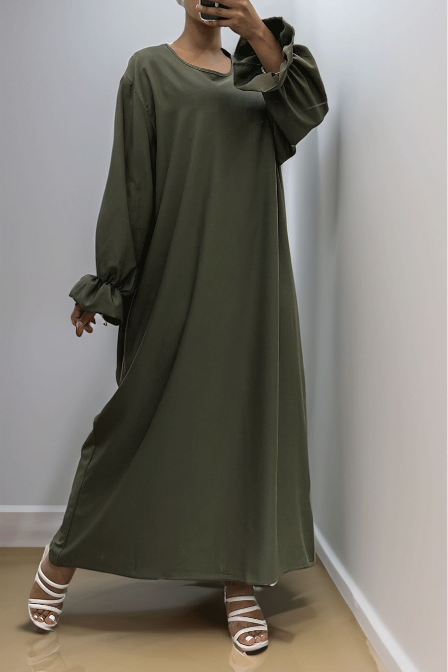 Lange kaki abaya verzameld bij de mouwen - 3