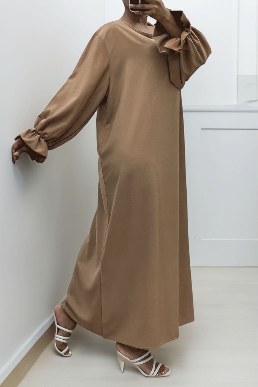 Long camel abaya gathered at the sleeves - 2