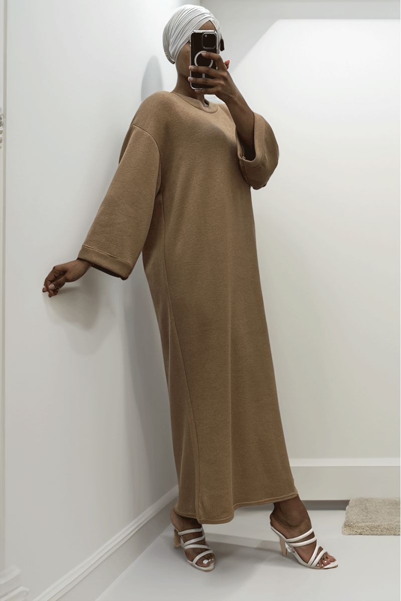 Lange camelkleurige trui-jurk met ronde hals en ronde hals - 2
